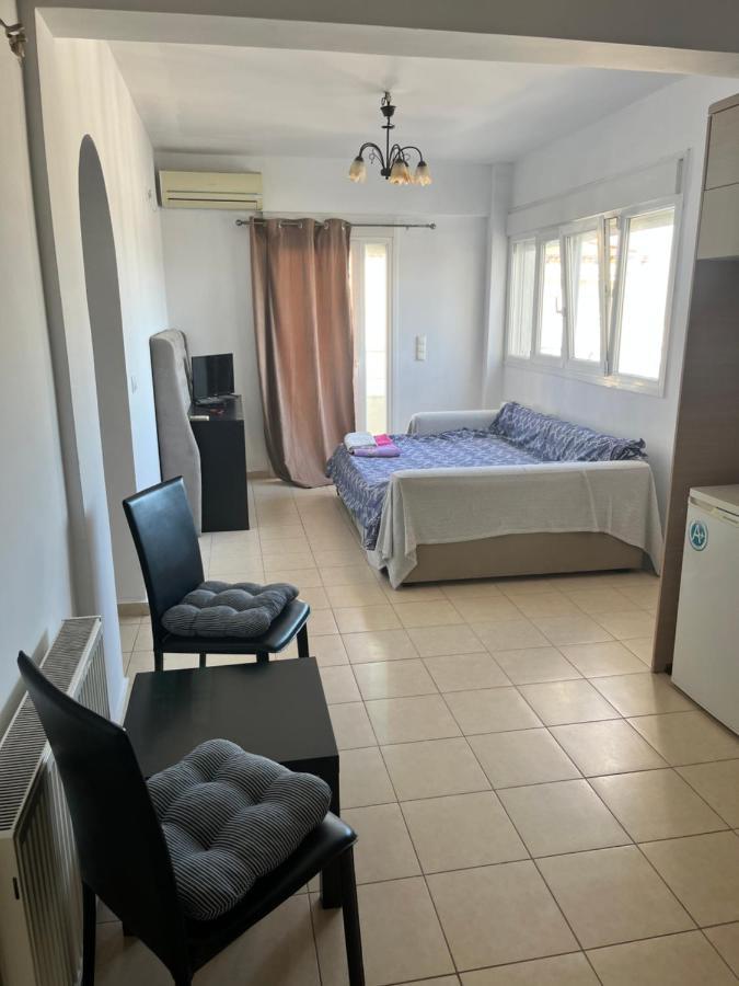 Christos Apartment Rafina  Bagian luar foto
